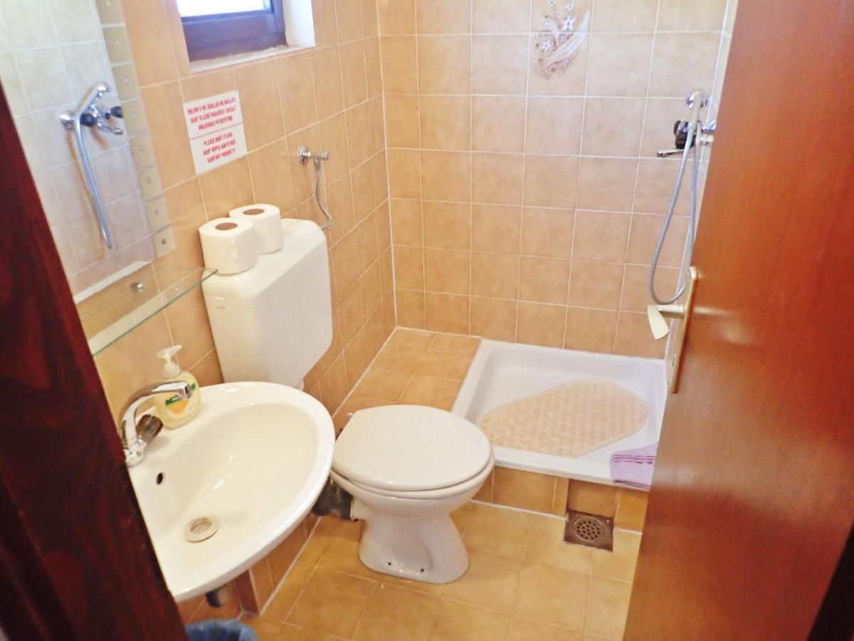 Apartmani Ivica & Boja Starigrad Paklenica Exterior foto