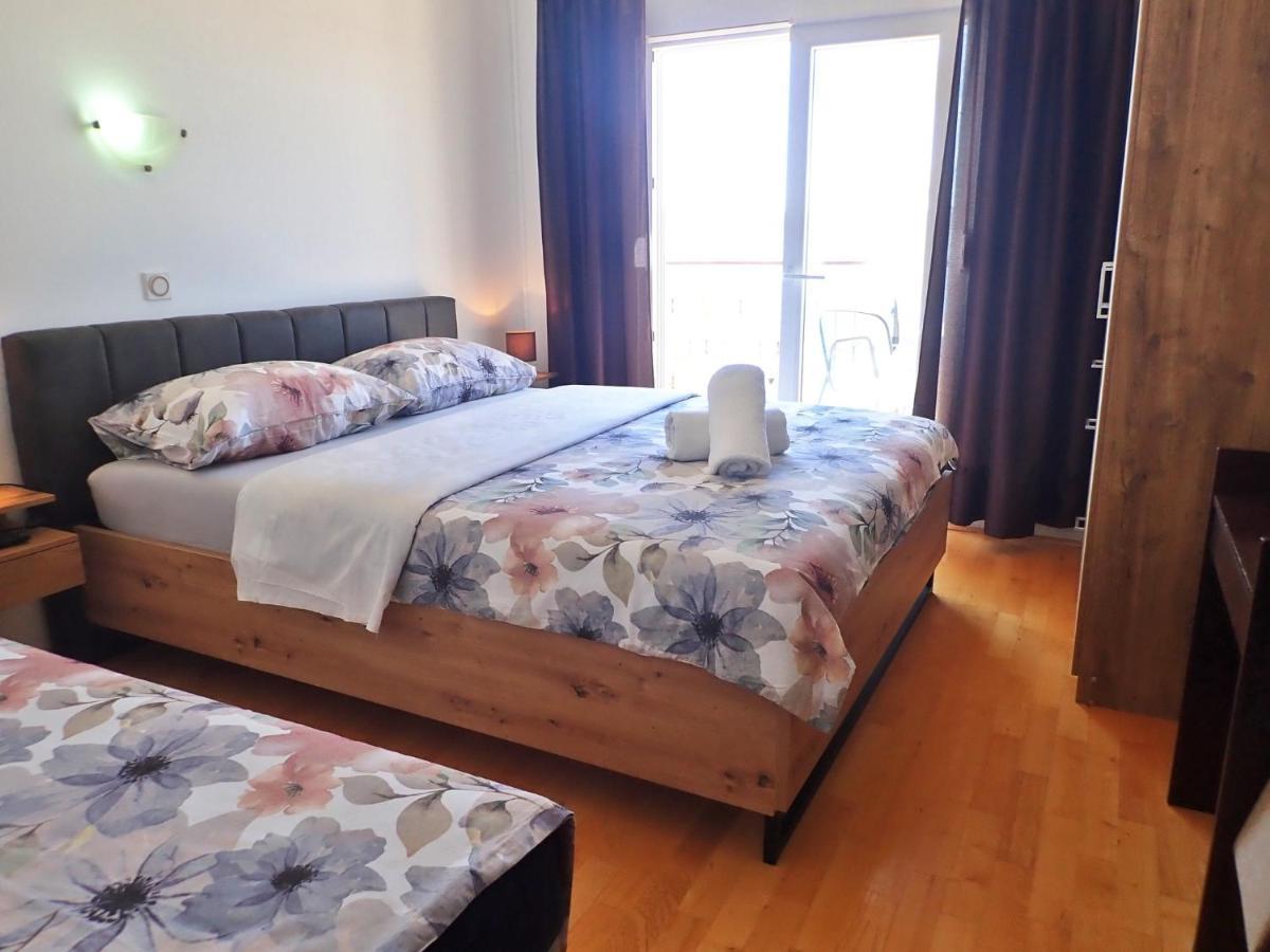 Apartmani Ivica & Boja Starigrad Paklenica Exterior foto